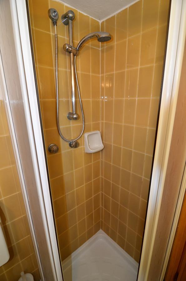 Lobster Cottage Apartment Леванто Экстерьер фото